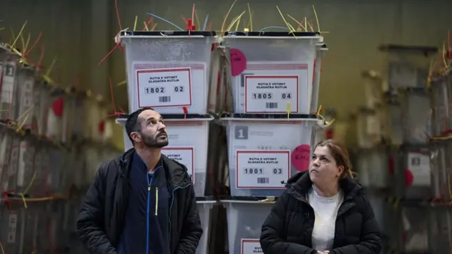 Косово е изправено пред политическо изпитание: Компромис или нова криза?