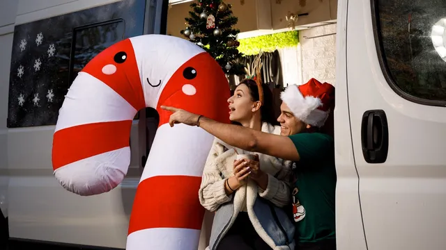 Дом на колела и любов на път: историята на Любо и Мариана