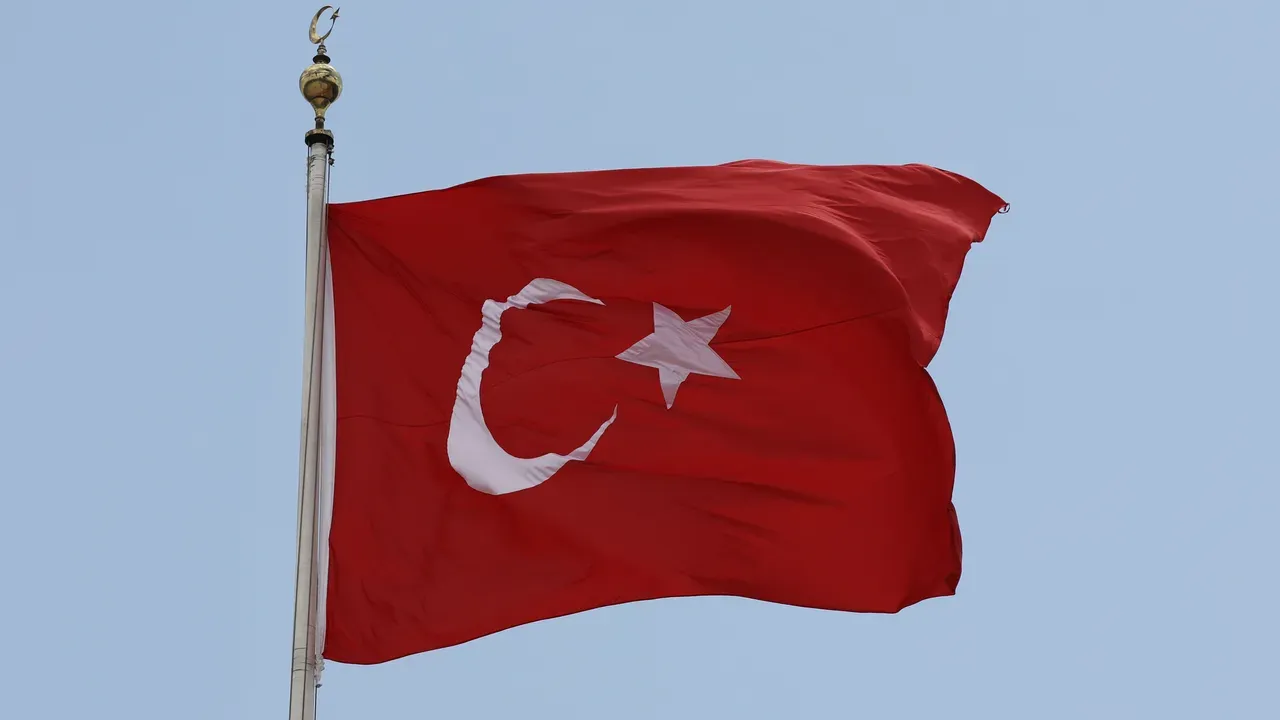 Турция евакуира войските си от Багдад в координирана операция с НАТО