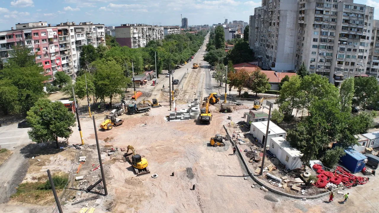 До два месеца пускат движението по бул. „Александър Стамболийски“