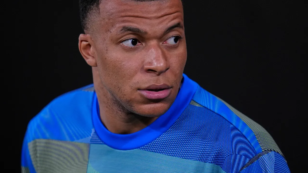 Мбапе влезе в обувките на Жан-Пиер Папен