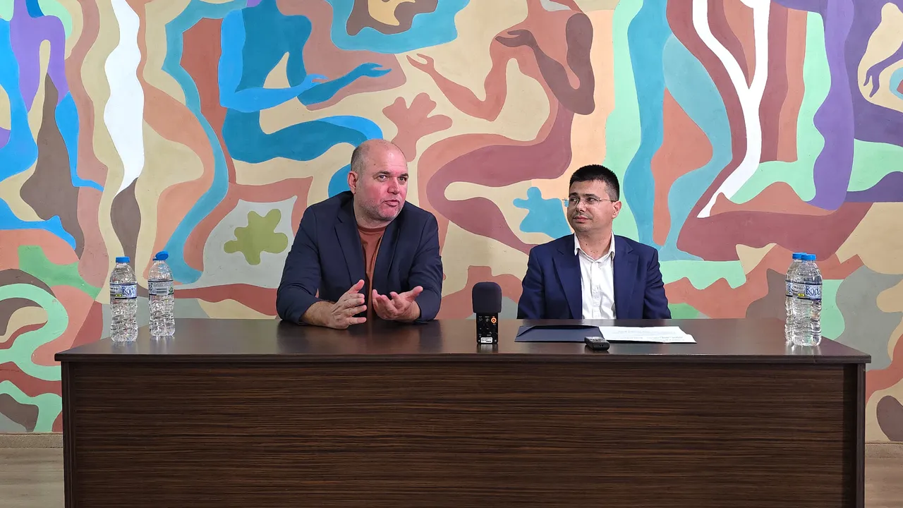 Владислав Панев: Нощната тарифа е отживелица, денем има свръхпроизводство на ток