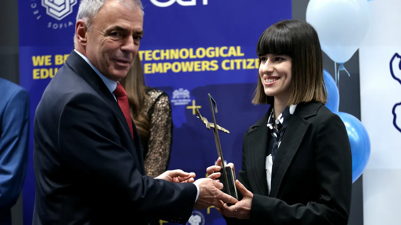 Връчиха отличията „Студент на годината“