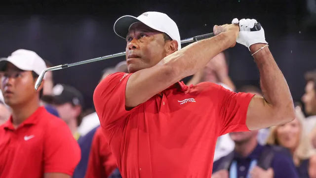 Арестуваха Тайгър Уудс, катастрофирал на пътя