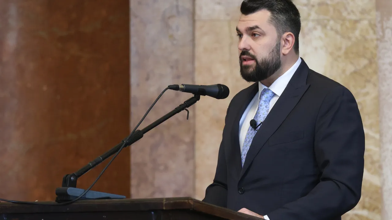 Георг Георгиев: Гюров е толкова деполитизиран, колкото и аз