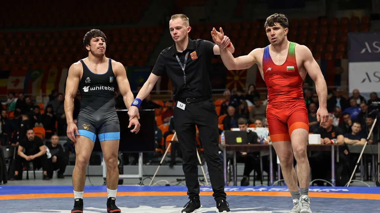 Михаил Георгиев и Стоян Кубатов спечелиха поясите „Дан Колов“ и „Никола Петров"