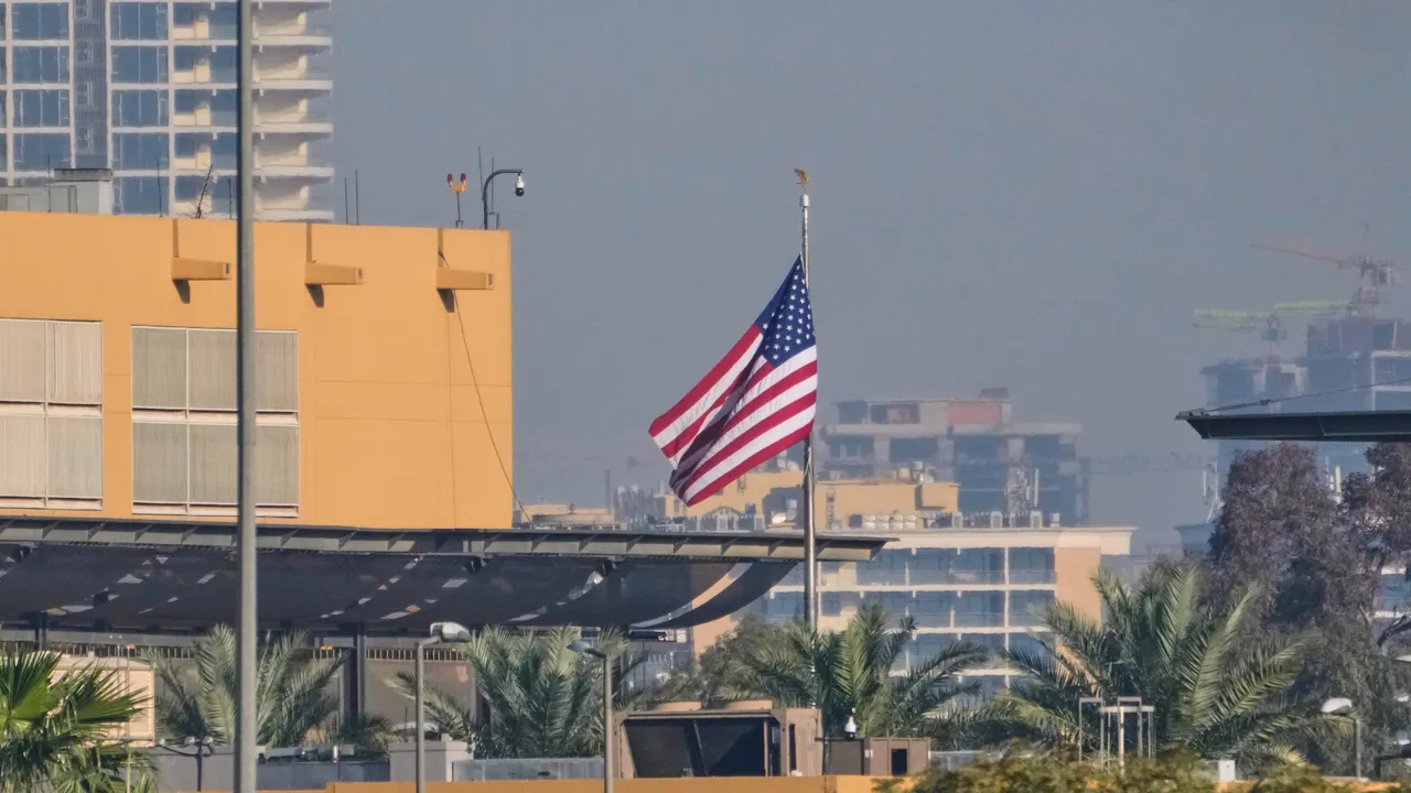 Два дрона прелетели над американското посолство в Багдад. Свалени са