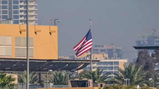 Два дрона прелетели над американското посолство в Багдад. Свалени са