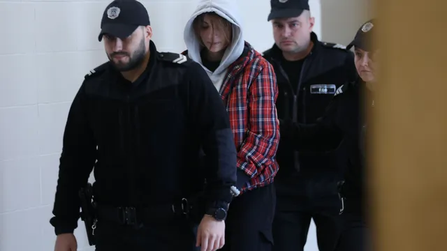 Прокуратурата ще иска настаняване в психиатрия на жената, намушкала четирима души в София