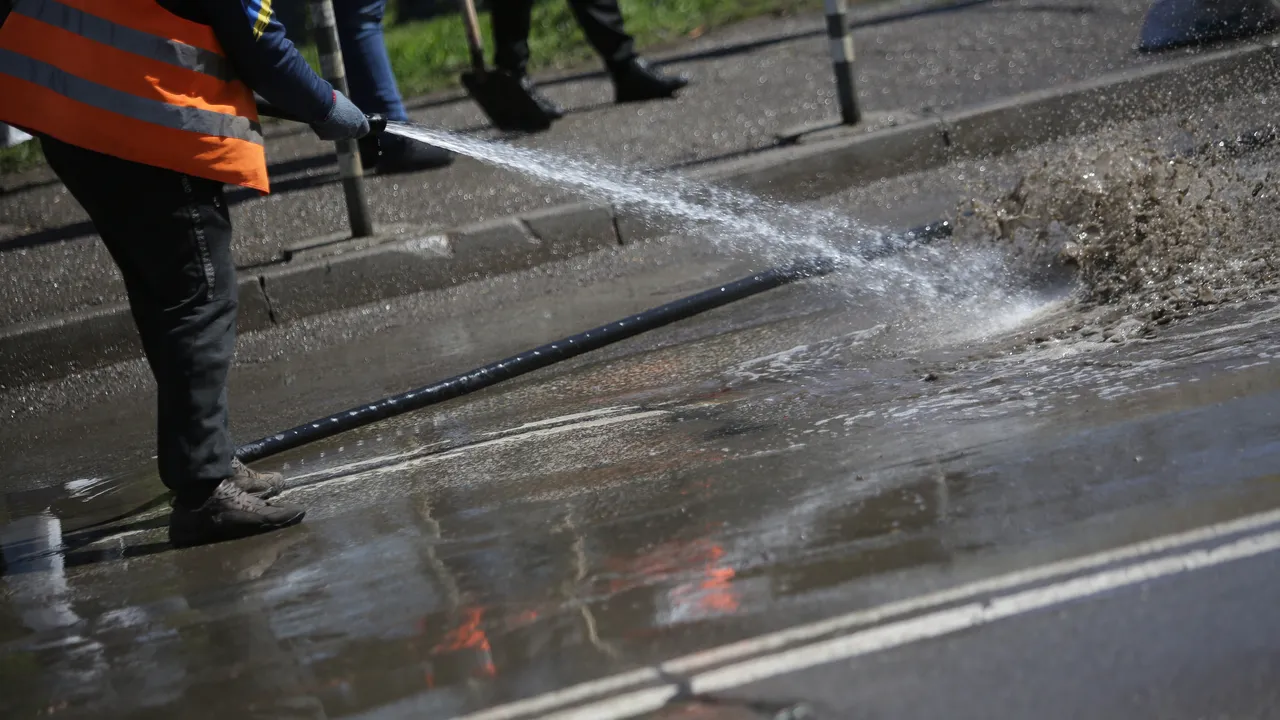 Временна организация на движението: Затварят за миене подлези в София