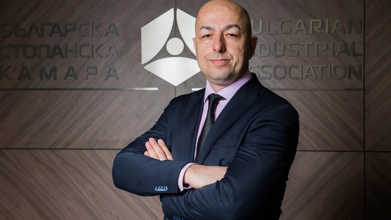 Ножаров: Мерките срещу цените на горивата са социални, а не антиинфлационни