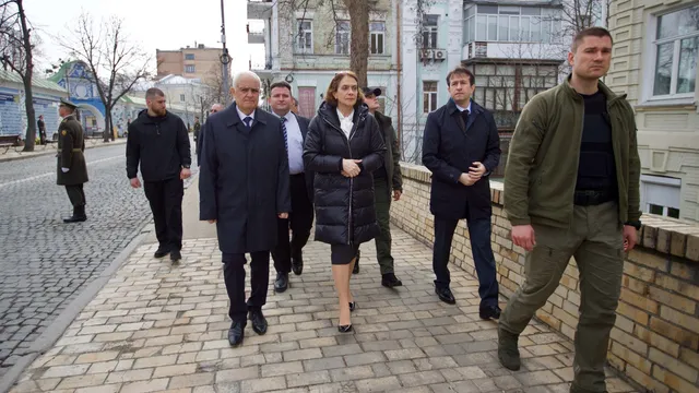 Нейнски в Киев: Ужасите на войната са ежедневие за украинците