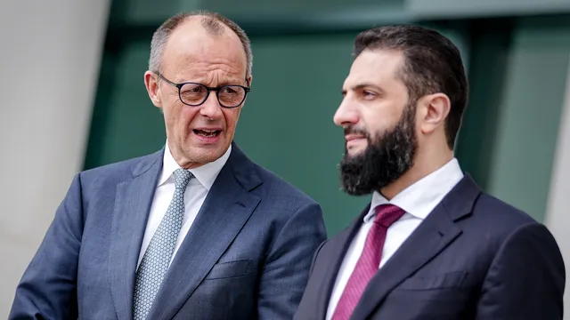 Ахмед ал Шараа е в Германия, ще разговаря с Мерц за сирийските бежанци