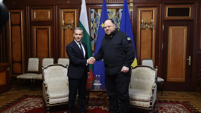 Гюров в Киев: Мирът в Украйна трябва да гарантира суверенитета на страната