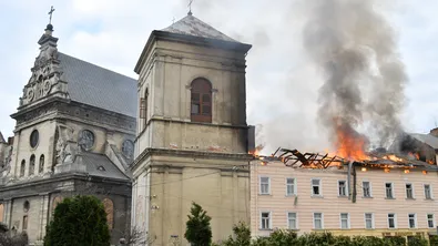 Дронове, ракети и артилерия: двама убити при руска атака срещу Украйна