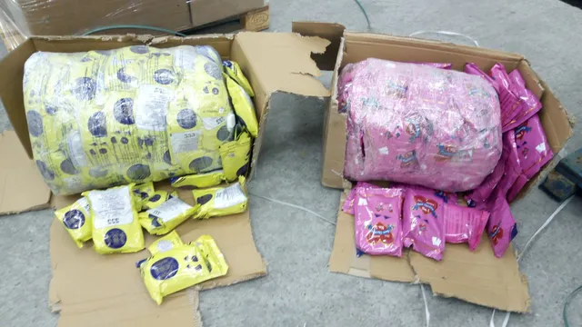 Конфискувани са хиляди кутии паучове и 400 кг тютюн за наргине