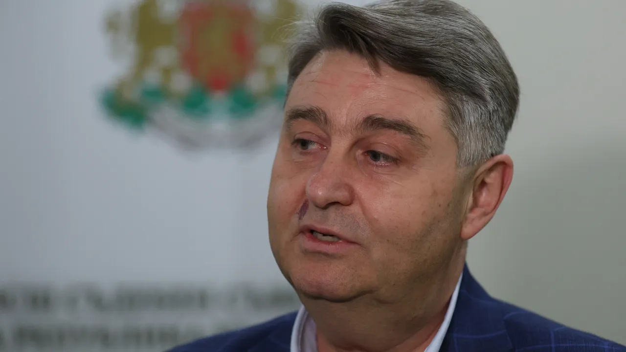 Във вторник ще се разгледа предложението за дисциплинарно производство срещу Сарафов