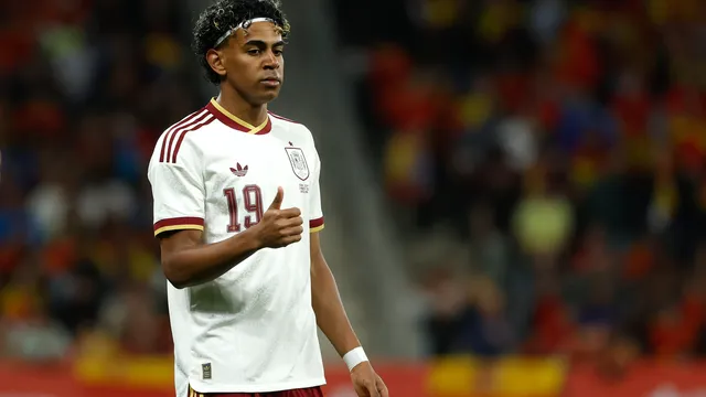 Ямал избухна срещу „невежите" и „расистите"