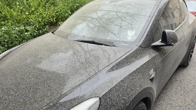 Бурята "Ерминио" довя африкански прах на острив Крит