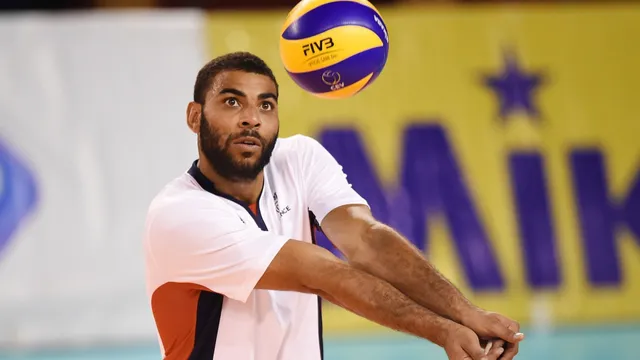 Турски гранд изхвърли волейболист заради цигара