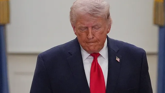 Двупартиен фронт в Сената брани НАТО от Доналд Тръмп