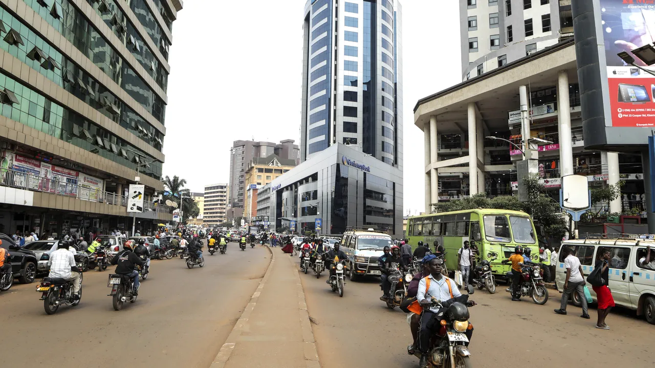 Мъж с мачете убил четири деца в детска градина в Уганда