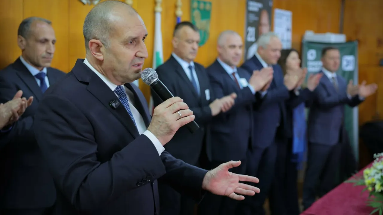 Румен Радев: Коалиция с Пеевски и с Борисов няма как да има