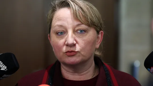Сачева: Служебното правителство също е в предизборна кампания