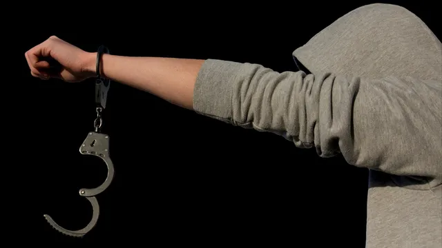 17-годишен е задържан за разпространение на наркотици в Стара Загора