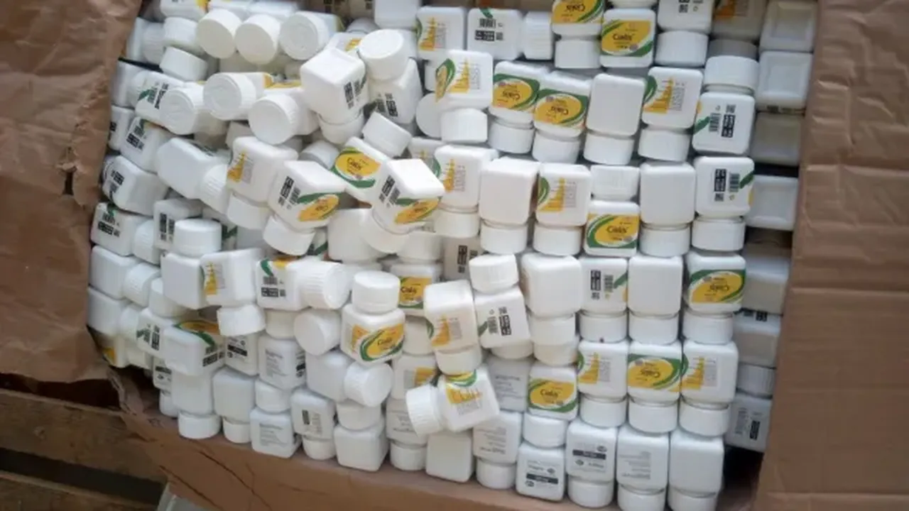 Спряха 2,3 тона „хапчета за потентност“ на път за Нидерландия