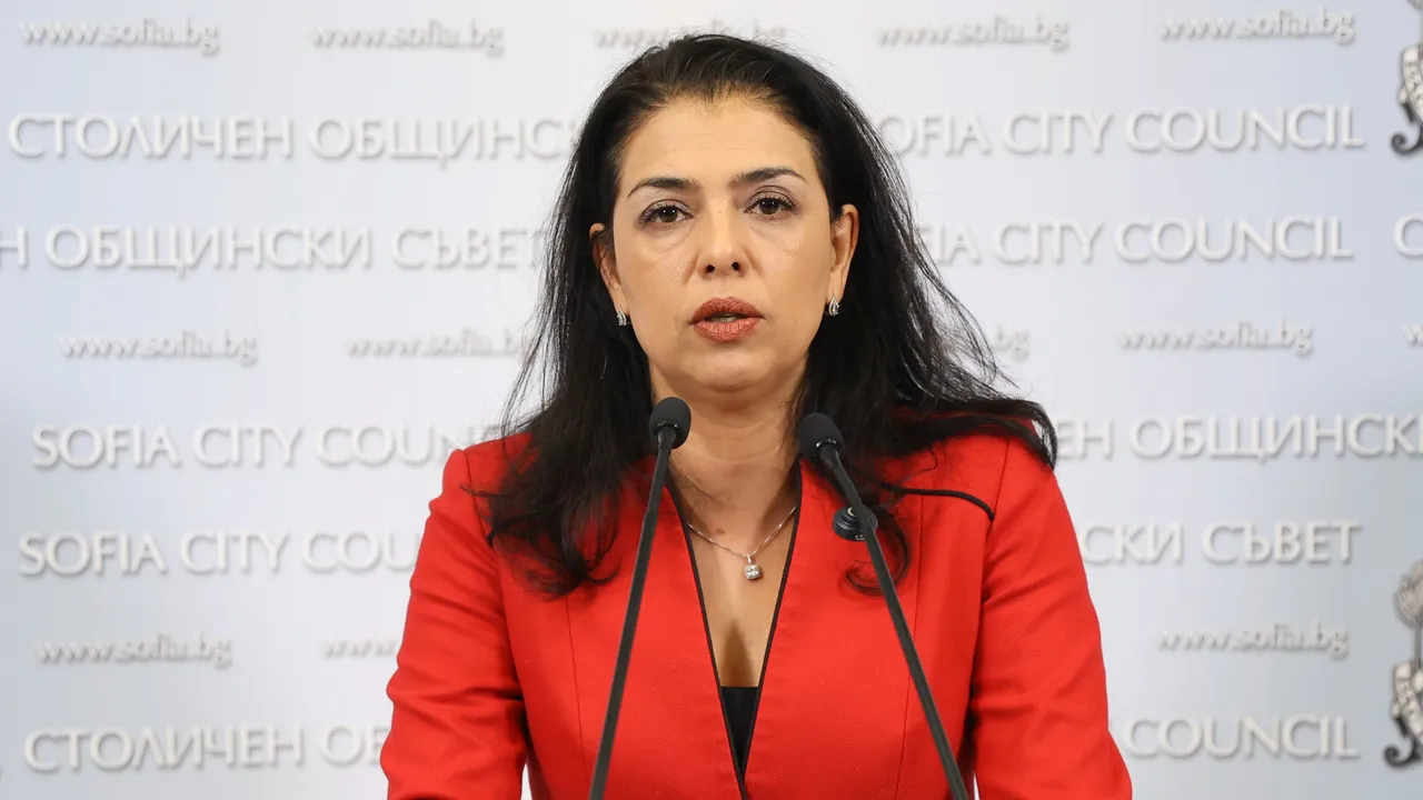 Григорова: Терзиев не свърши никаква работа, но пък гони Михаля вече трета година