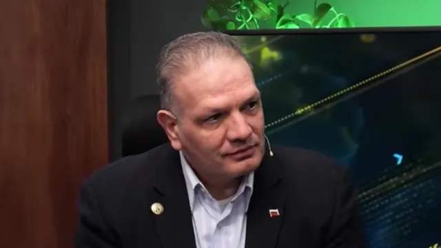 адв. Славов: В нормална държава Русинова би подала оставка