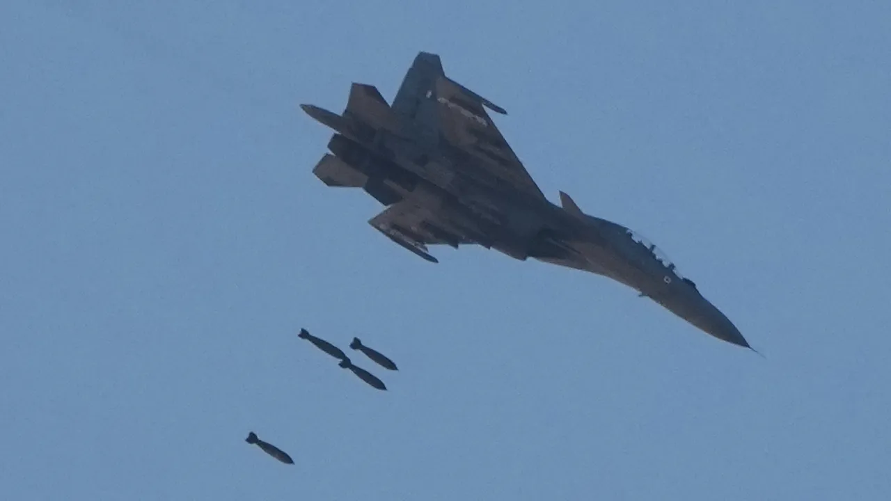 При тренировъчен полет руски Су-30 се разби над Кримския полуостров