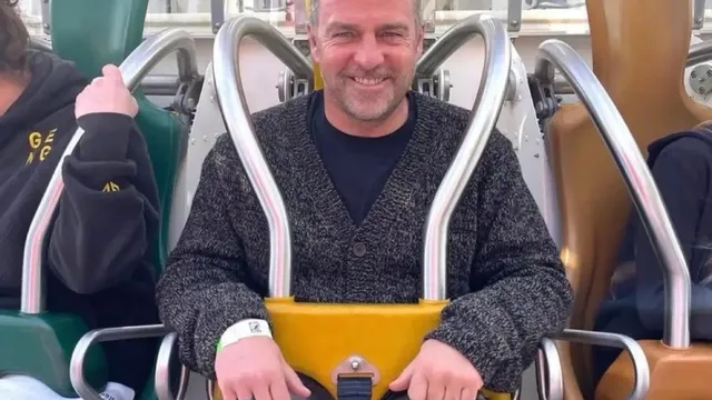 Треньорът на Барселона отиде на увеселителен парк