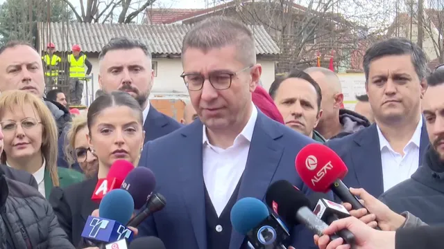 Християн Мицкоски: Опозицията в Северна Македония угажда на българските политици