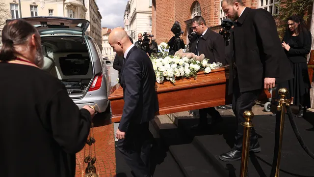 Четвъртите в света изпратиха Боби Михайлов в последния му път