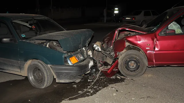 Челен удар край Приморско прати трима в болница