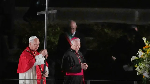 Папа Лъв XIV поведе Кръстния път в Колизеума