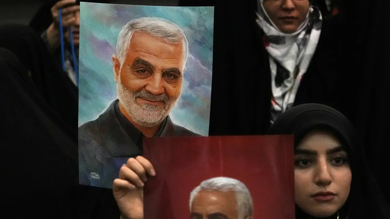 В САЩ арестуваха племенница на покоен ирански военен командир и дъщеря ѝ