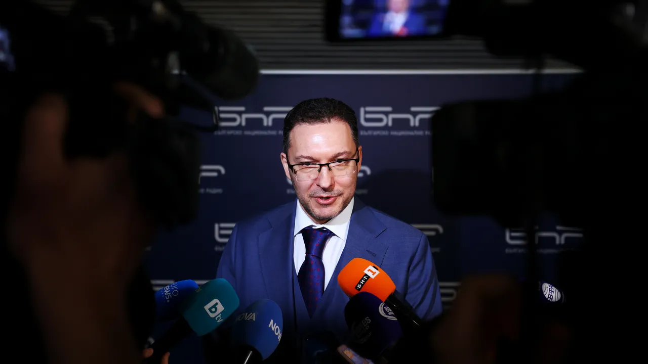 Даниел Митов: Хора, които нищо не са монтирали, говорят за демонтаж