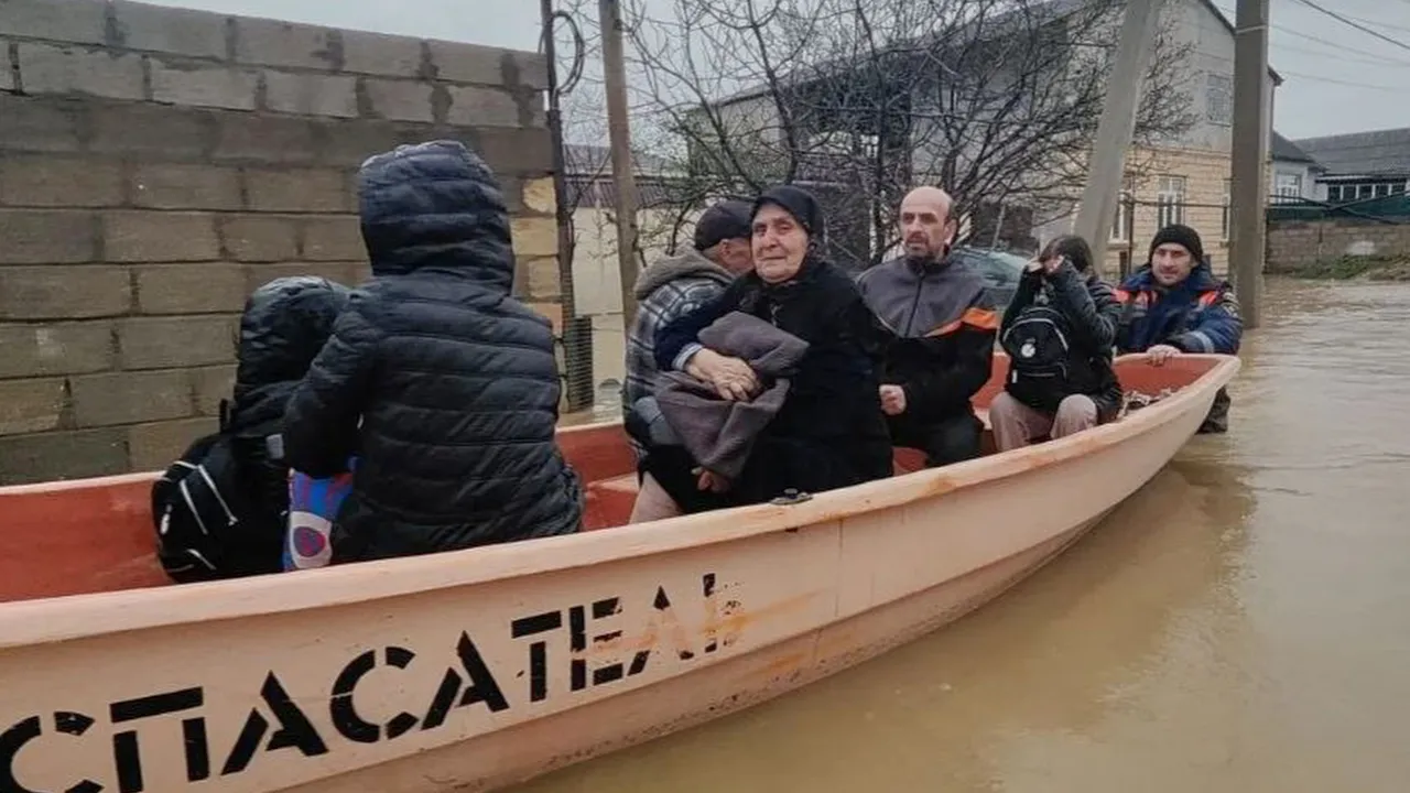 Свлачище уби човек и разруши къща в Дагестан след проливни дъждове (ВИДЕО)