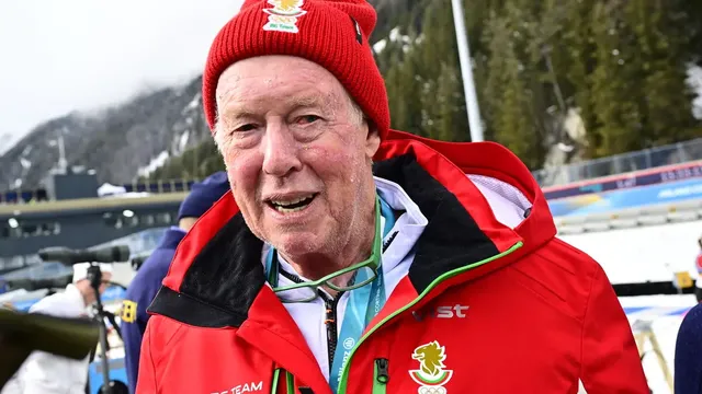 Любимец на Путин сравни треньор на България с дясната ръка на Хитлер