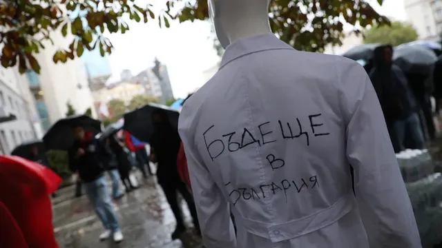 Кой ще ни лекува утре: 1 от 3 лекари е пенсионер