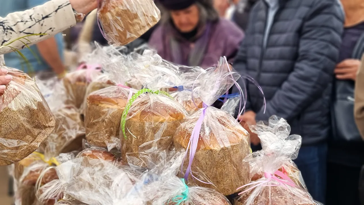 Над 1000 козунака ще бъдат раздадени за пенсионери и нуждаещи се в Ямбол за Великден