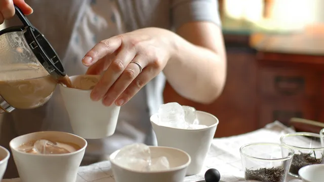 Седите с часове? Тази напитка може да намали риска за сърцето