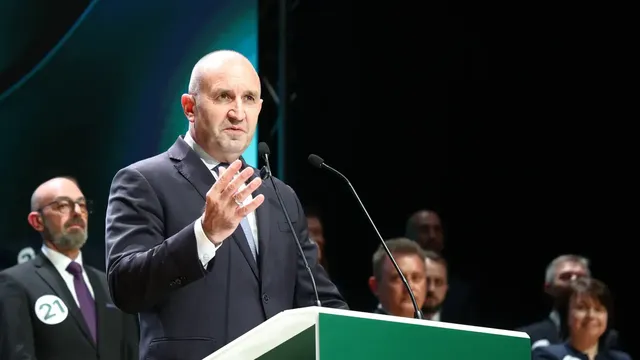 Румен Радев пред Карбовски: "Влизам много богат във властта"