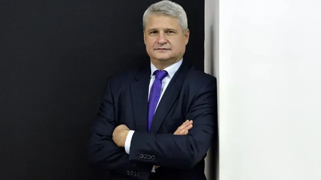 РУСКА ТРОЙКА