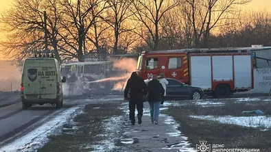 Руски дрон се взриви в маршрутно такси на спирка в украински град