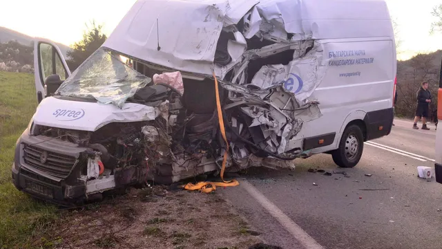 Поредна жертва на пътя: шофьор загина при сблъсък с тир край Български извор