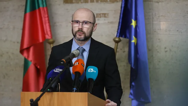 Янкулов предложи дисциплинарно производство срещу Емилия Русинова